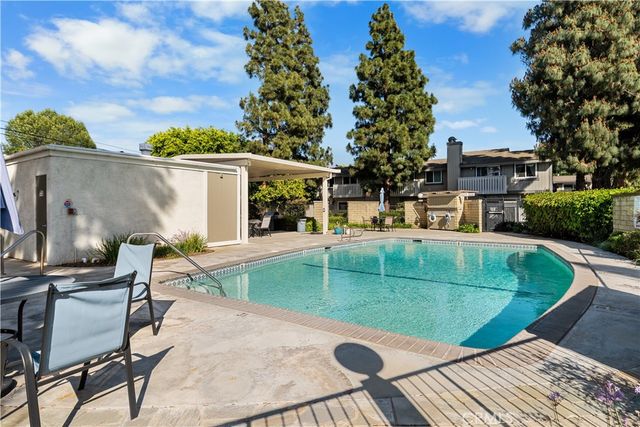 1072 Tustin Pines, Tustin, CA 92780