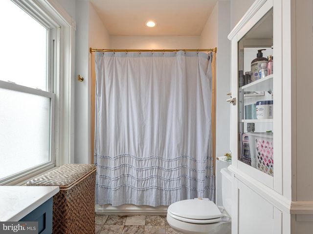 227 HIGHLAND AVE, Downingtown, PA 19335