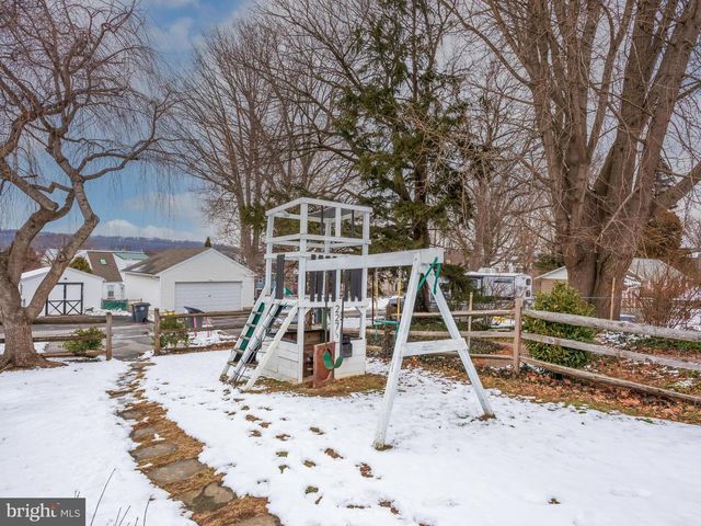 227 HIGHLAND AVE, Downingtown, PA 19335