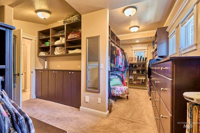 5490 N Beethoven Ave, Meridian, ID 83646