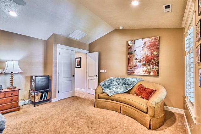 5490 N Beethoven Ave, Meridian, ID 83646