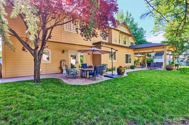 5490 N Beethoven Ave, Meridian, ID 83646