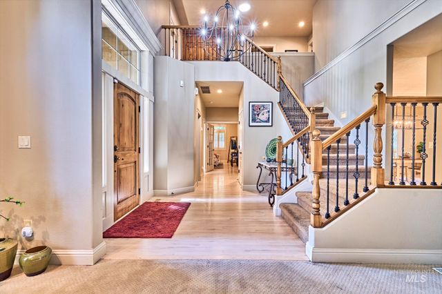 5490 N Beethoven Ave, Meridian, ID 83646