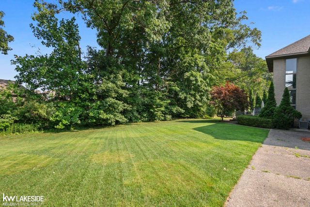 55766 Apple Lane, Shelby Twp, MI 48316