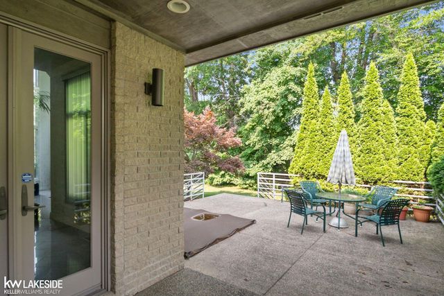 55766 Apple Lane, Shelby Twp, MI 48316