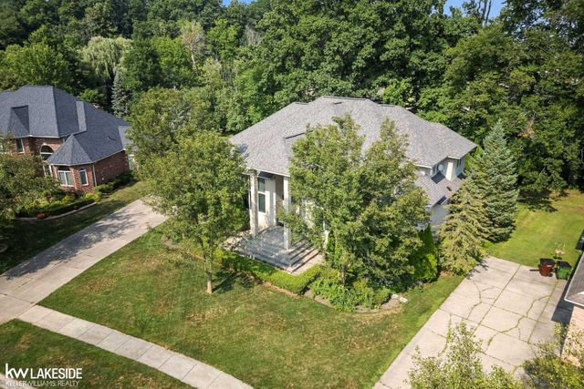 55766 Apple Lane, Shelby Twp, MI 48316