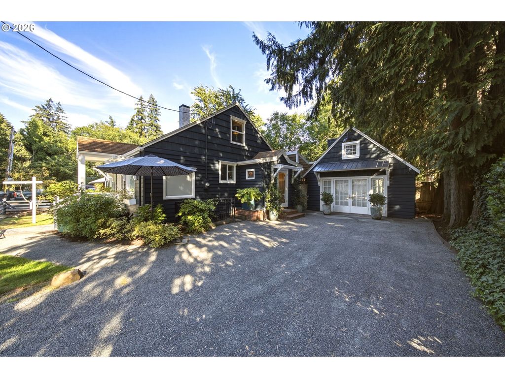 4428 SUNSET Dr, Lake Oswego, OR 97035