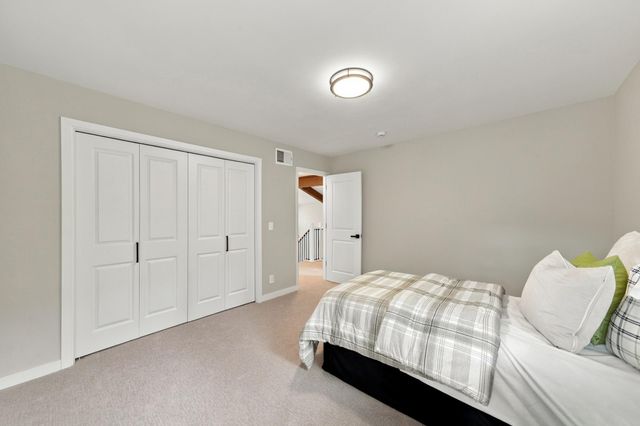 16724 Blenheim Way, Minnetonka, MN 55345