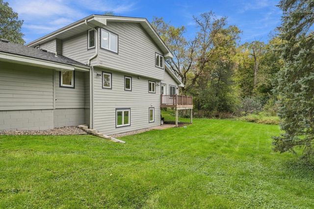 16724 Blenheim Way, Minnetonka, MN 55345