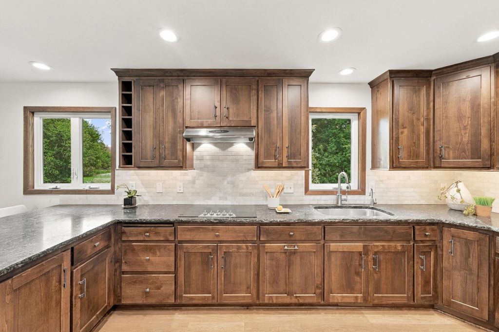 16724 Blenheim Way, Minnetonka, MN 55345 — photo 5