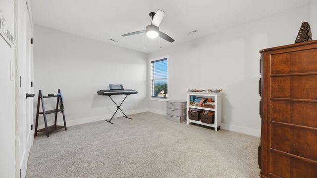 7424 Crowes Nest Drive, Harrison, TN 37341