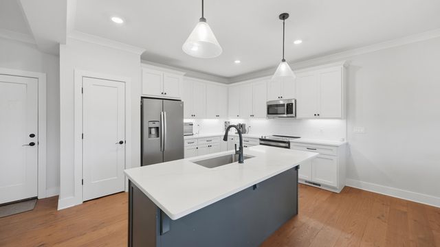 7424 Crowes Nest Drive, Harrison, TN 37341