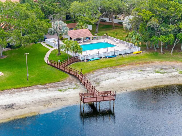 2022 ARBOR LANE, Clearwater, FL 33763