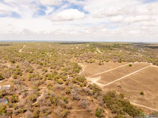 61 ACRES Crescent Ridge, Adkins, TX 78101