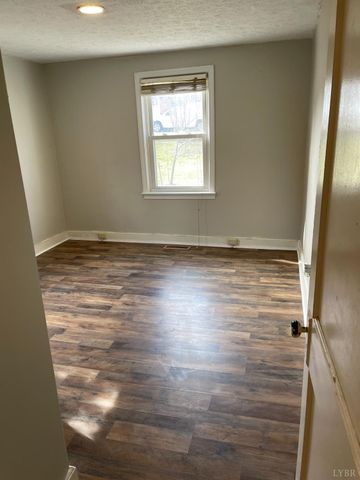 1712 Arkansas Avenue, Lynchburg, VA 24501