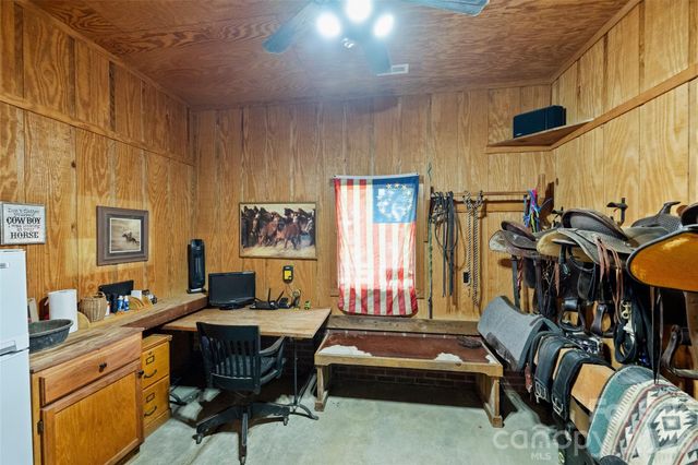 172 Tuckertown Road, New London, NC 28127