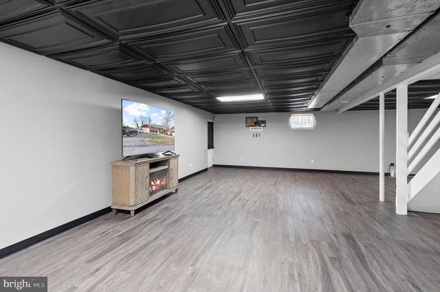 8802 PIKESVILLE, Pikesville, MD 21208