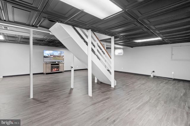 8802 PIKESVILLE, Pikesville, MD 21208