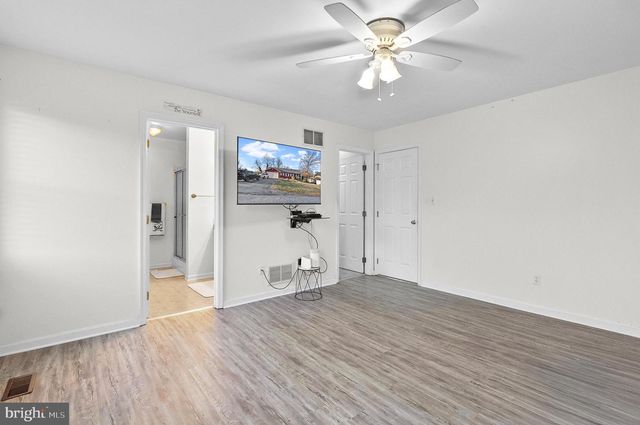 8802 PIKESVILLE, Pikesville, MD 21208