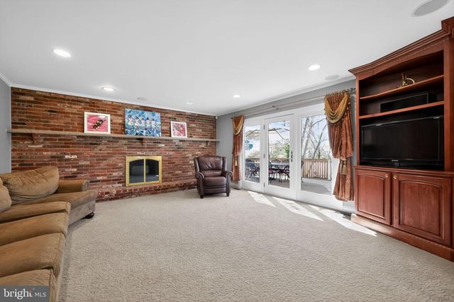 521 KINGS DR, Cherry Hill, NJ 08003