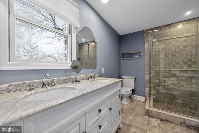 521 KINGS DR, Cherry Hill, NJ 08003