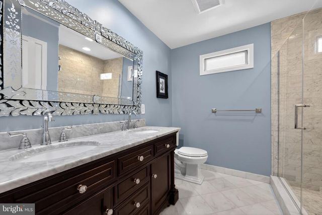 521 KINGS DR, Cherry Hill, NJ 08003