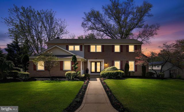 521 KINGS DR, Cherry Hill, NJ 08003