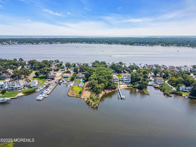 500 Princeton Avenue, Brick, NJ 08724