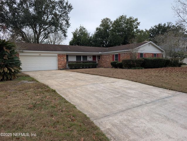 4237 ST FRANCIS Circle, Jacksonville, FL 32210