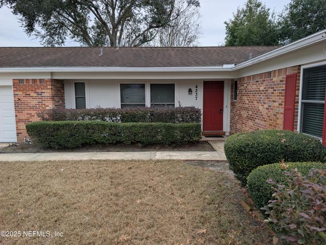 4237 ST FRANCIS Circle, Jacksonville, FL 32210