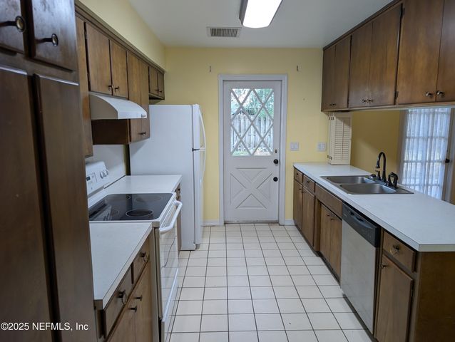 4237 ST FRANCIS Circle, Jacksonville, FL 32210