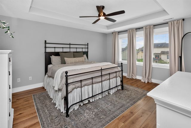 3124 NW Trestle Point Drive, Ankeny, IA 50023