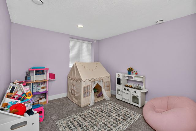 3124 NW Trestle Point Drive, Ankeny, IA 50023
