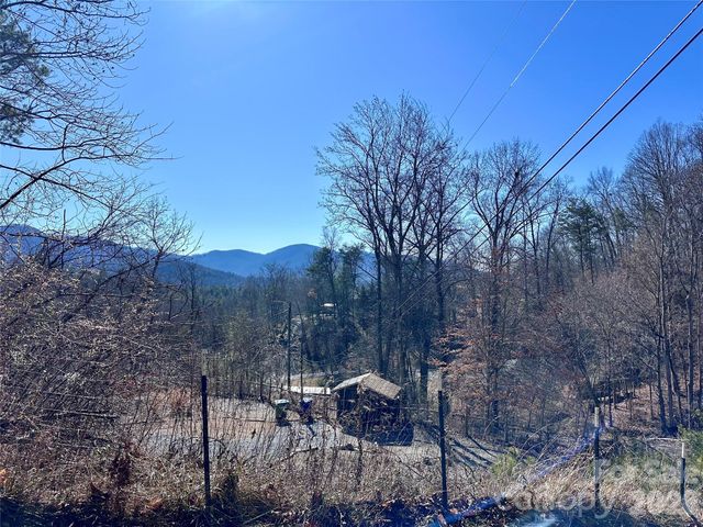 224 Riddle Road, Swannanoa, NC 28778