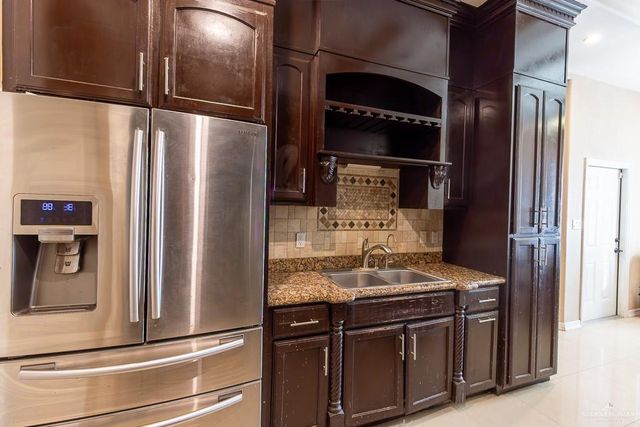 2506 Retama Avenue, Hidalgo, TX 78557