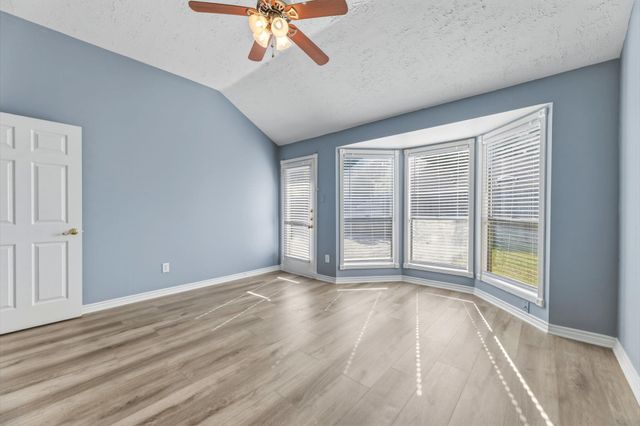 2118 Creekshire Drive, Sugar Land, TX 77478