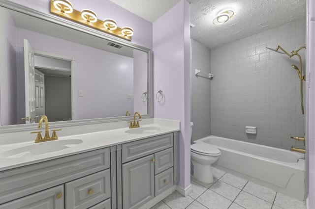 2118 Creekshire Drive, Sugar Land, TX 77478