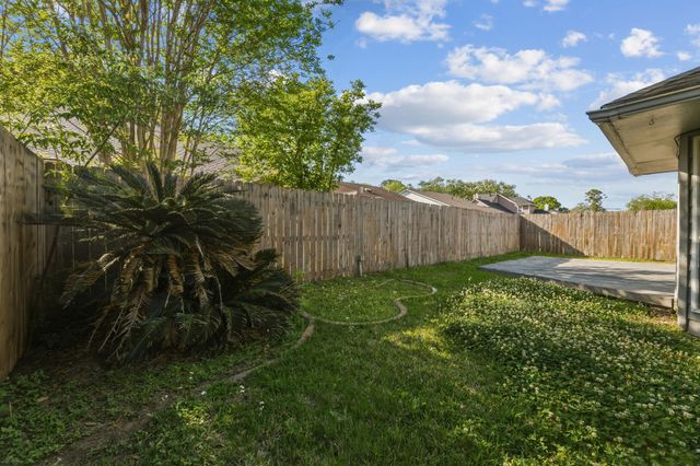 2118 Creekshire Drive, Sugar Land, TX 77478