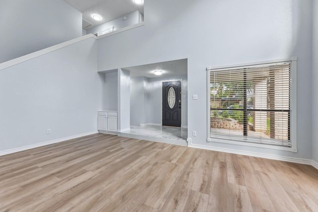 2118 Creekshire Drive, Sugar Land, TX 77478