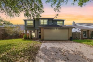 2118 Creekshire Drive, Sugar Land, TX 77478
