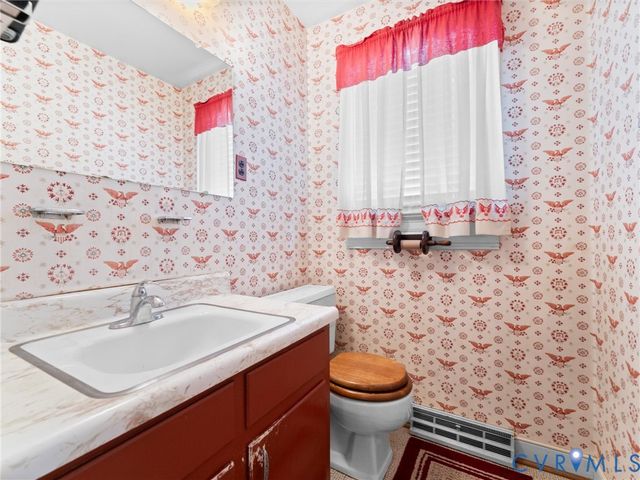 41 Goodward Rd, North Chesterfield, VA 23236
