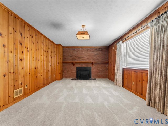 41 Goodward Rd, North Chesterfield, VA 23236