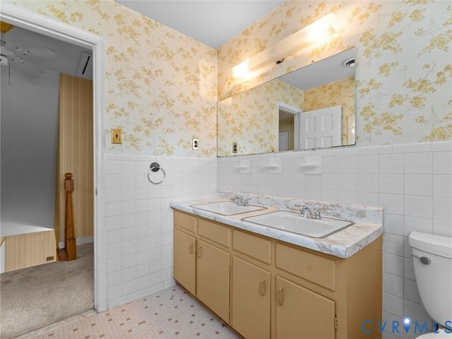 41 Goodward Rd, North Chesterfield, VA 23236