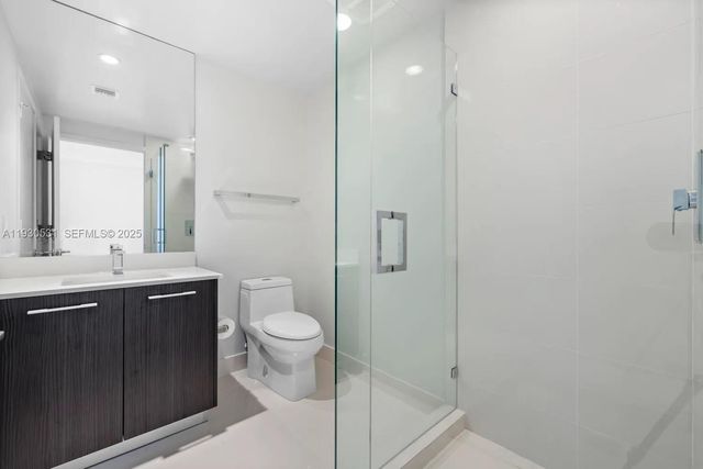 55 SW 9th St 3806, Miami, FL 33130