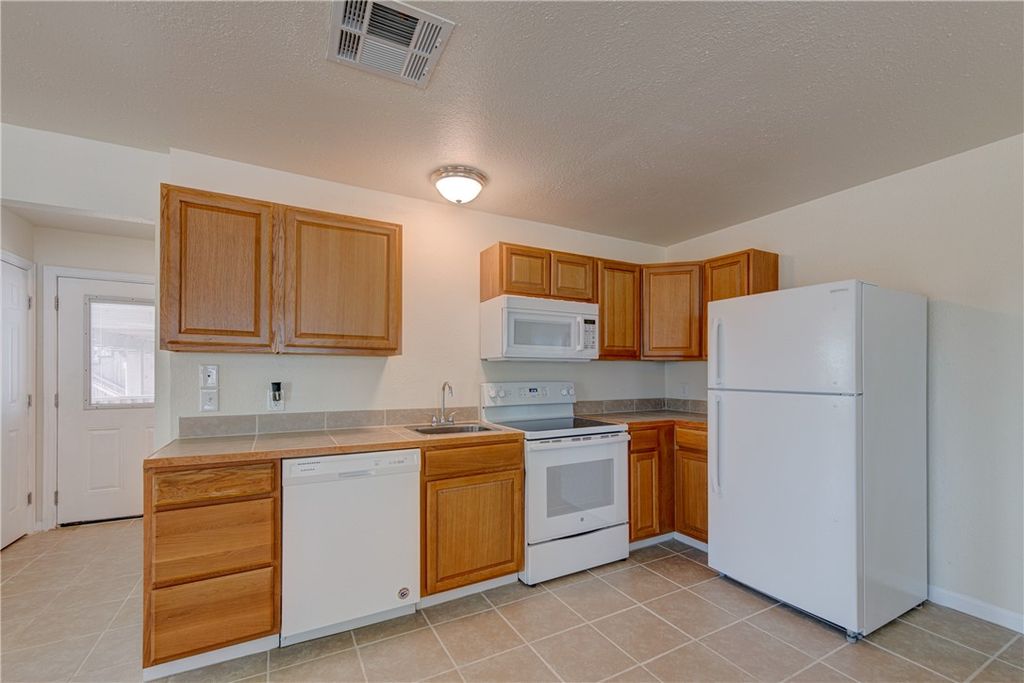 417/421 West Ave C, Port Aransas, TX 78373 — photo 5