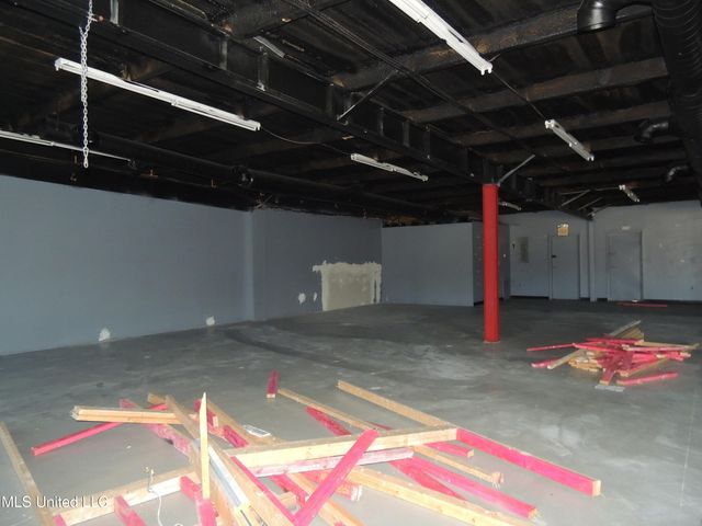 828 Us-90, Bay Saint Louis, MS 39520