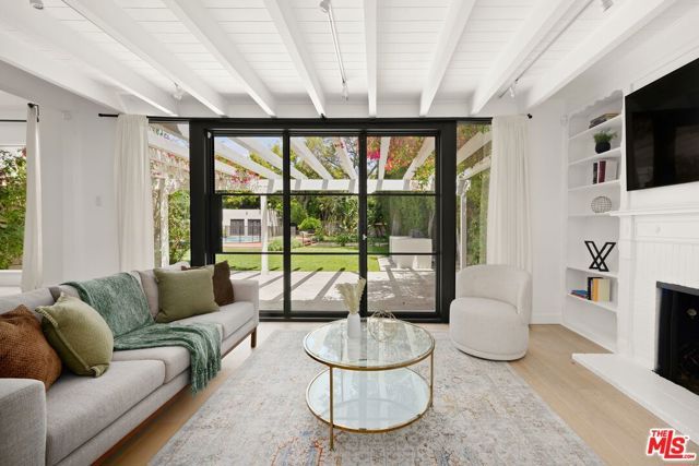 712 N Rodeo Drive, Beverly Hills, CA 90210