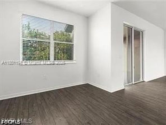 209 SE 26th TER, Cape Coral, FL 33904