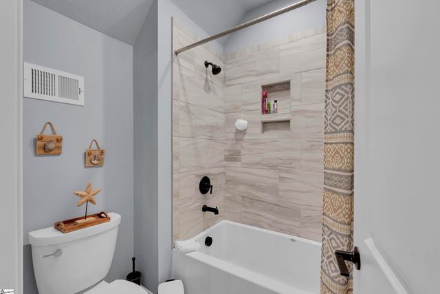 4 Waterville Way, Simpsonville, SC 29681