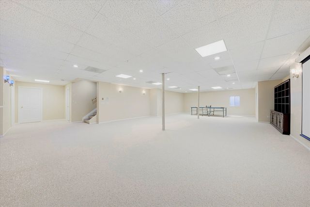 6612 Western Avenue, Willowbrook, IL 60527